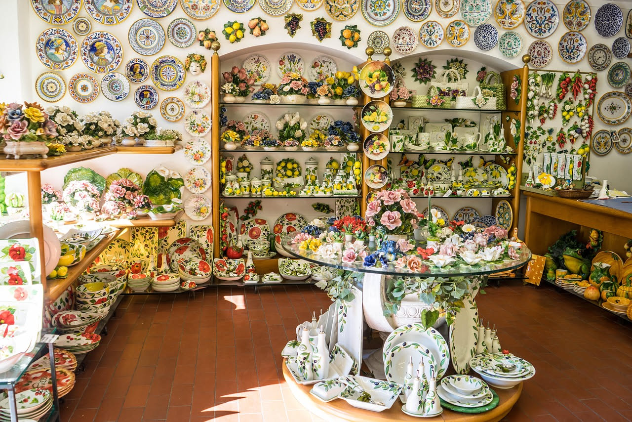 Bottega di ceramica a Faenza: l'IA crea il business plan completo
