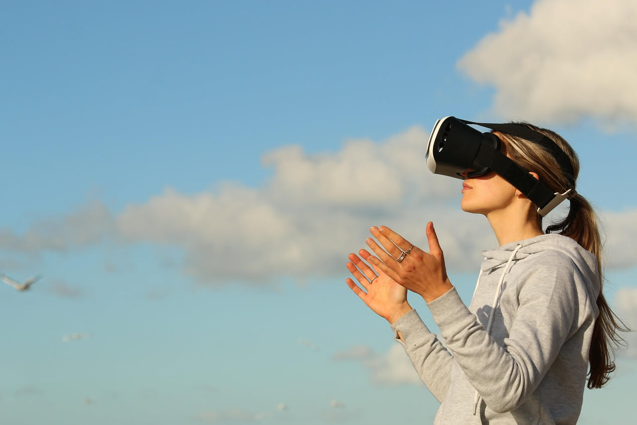 Come funziona la realtà virtuale: la guida completa