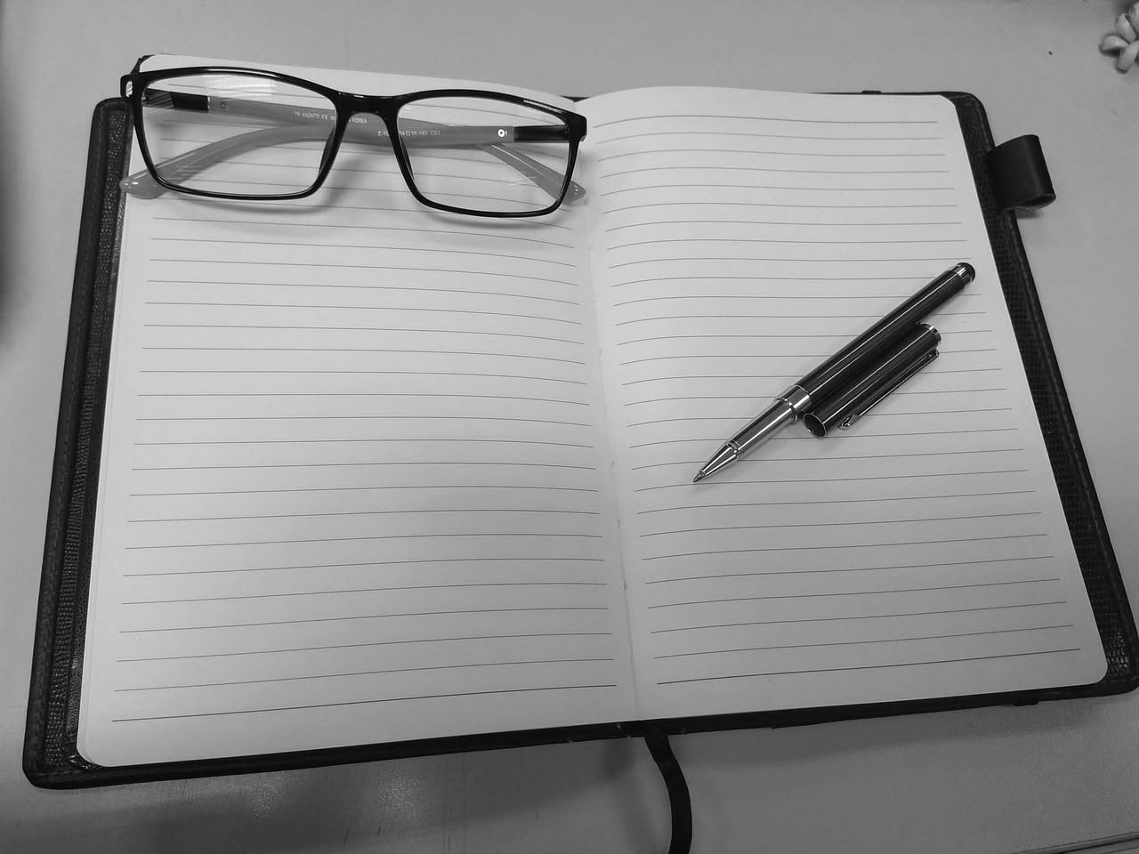 Come scrivere prompt per analizzare un testo: guida pratica
